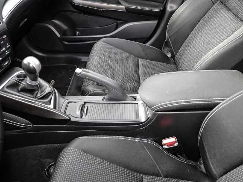 Honda Civic Tourer Elegance 1.8 AD Navi Soundsystem Mehrzonenklima 2-Zonen-Klimaautom Klimaa