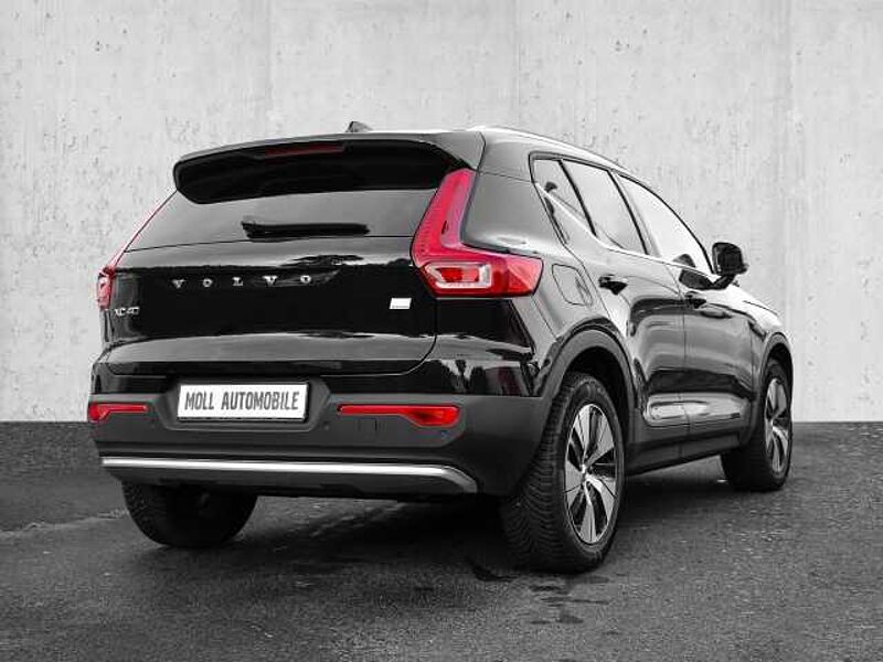 Volvo XC40 Plus Bright Recharge Plug-In Hybrid 2WD T4 Twin Engine EU6d StandHZG AHK Navi Le