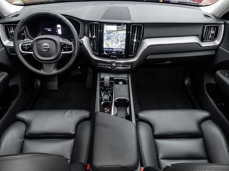 Volvo XC60 Plus Bright 2WD B4 Benzin EU6d digitales Cockpit Memory Sitze Soundsystem